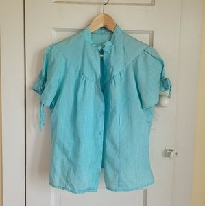 Vintage Crop Button Down Top in Turquoise